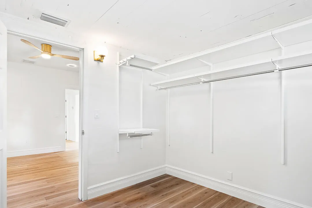 Walk-in Closet
