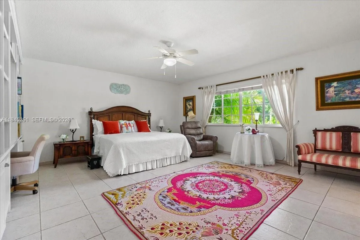Property photo 37