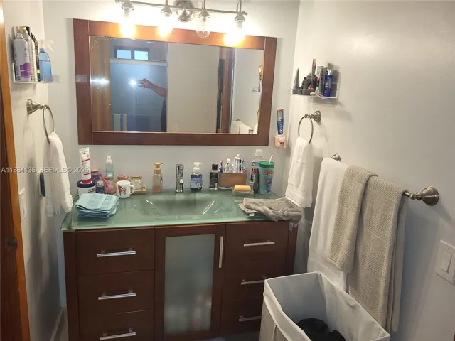 2 Bedroom