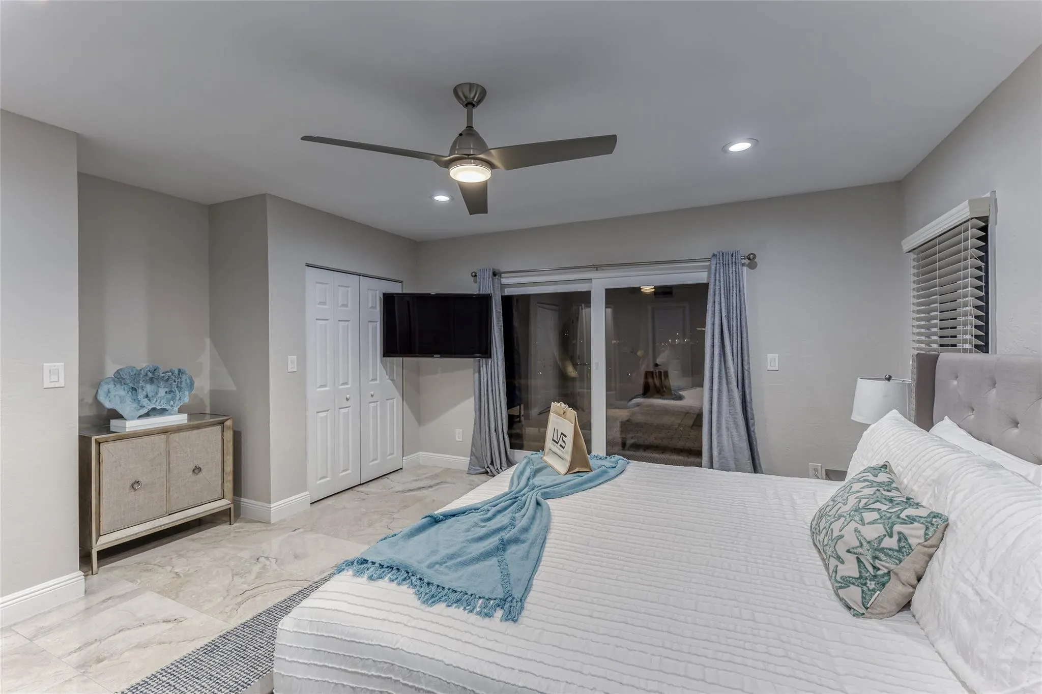 BEDROOM #5 (Downstairs) exits to Pool King Size Bed Jack n Jill Bathroom Smart TV
