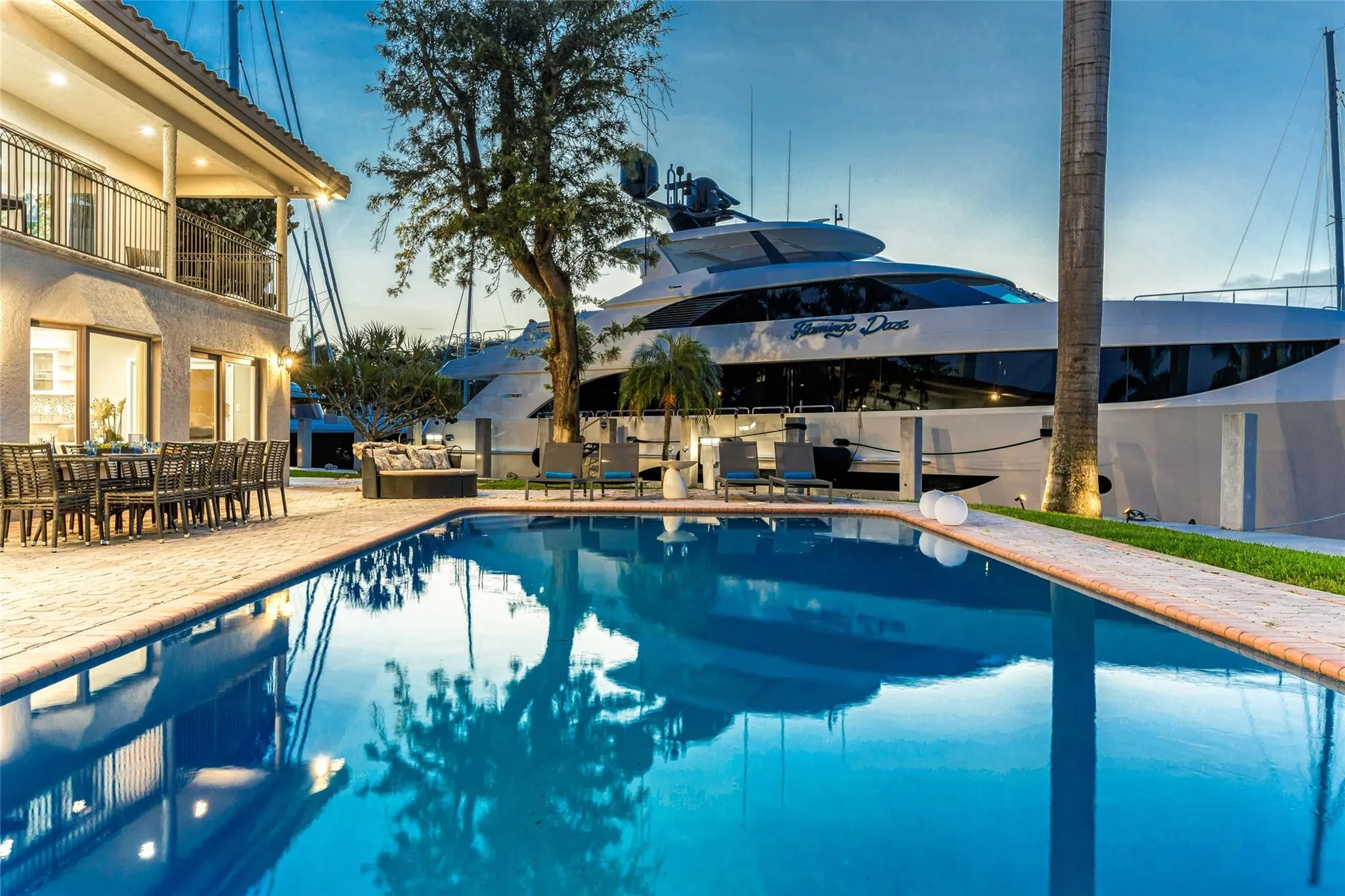 Villa Key- 6 Bedroom / 5.5 Bathroom on a point lot on Sunrise Key. Heated Pool Paddle Boards Foosball