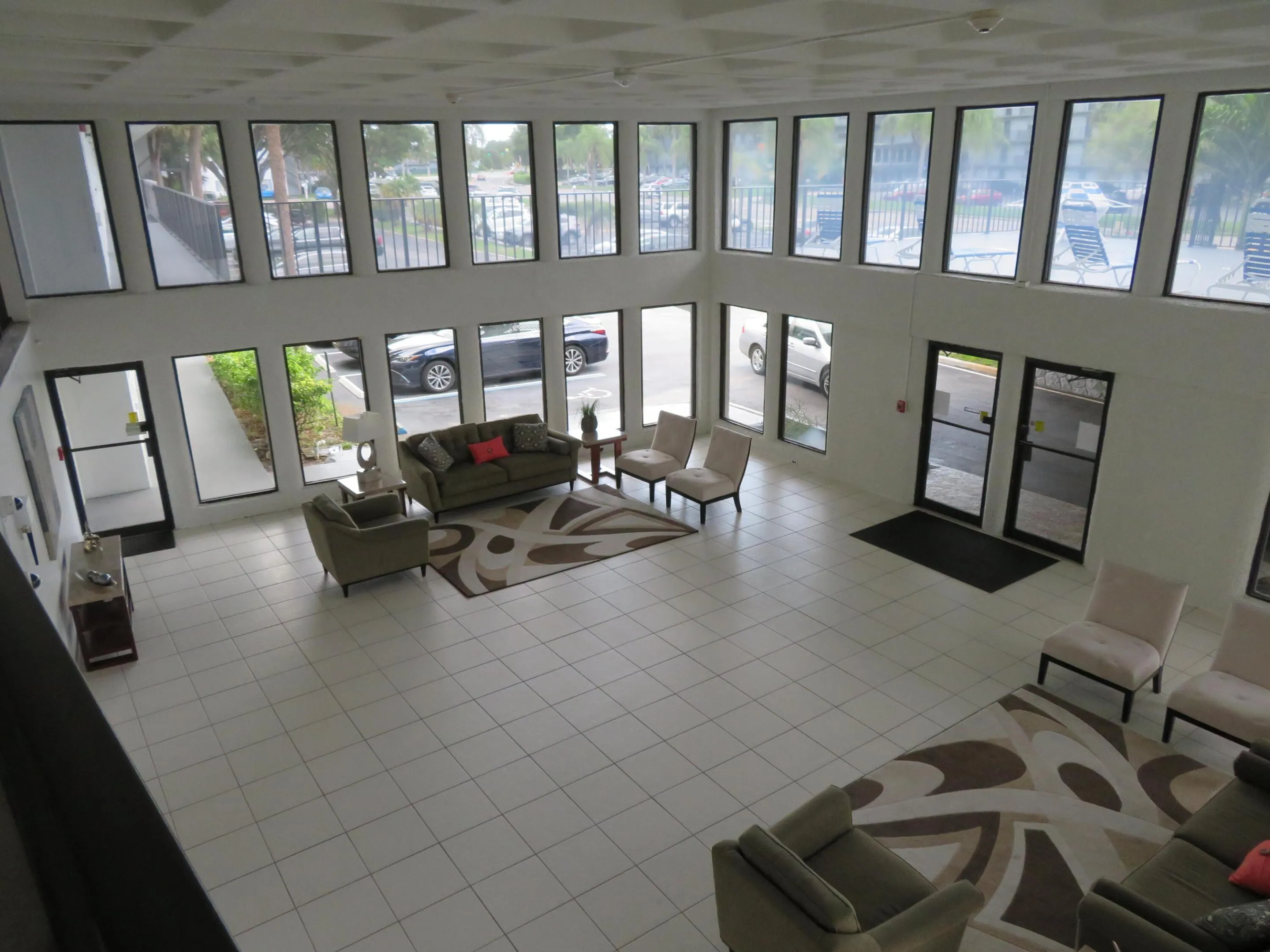 22_9233_Bldg._Lobby