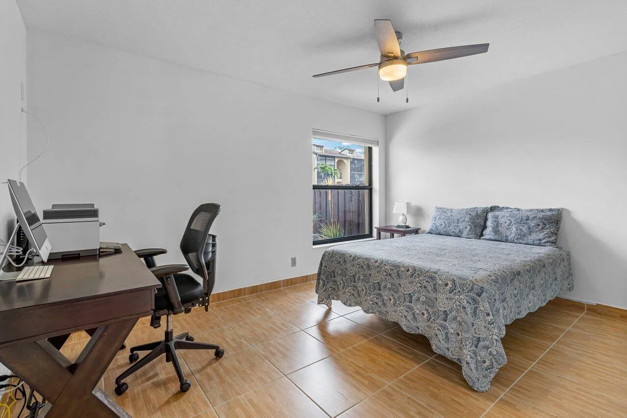 2nd Bedroom