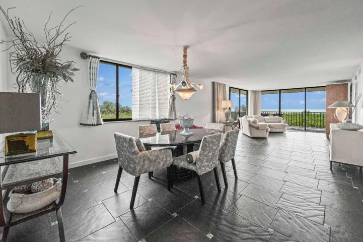 15 Dining room 01