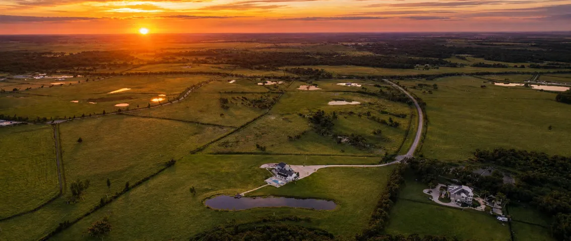 Martin Manor Golden Hour