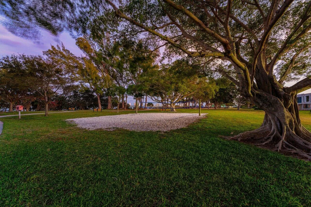 013-701BuoyRoad-NorthPalmBeach-FL-33408-