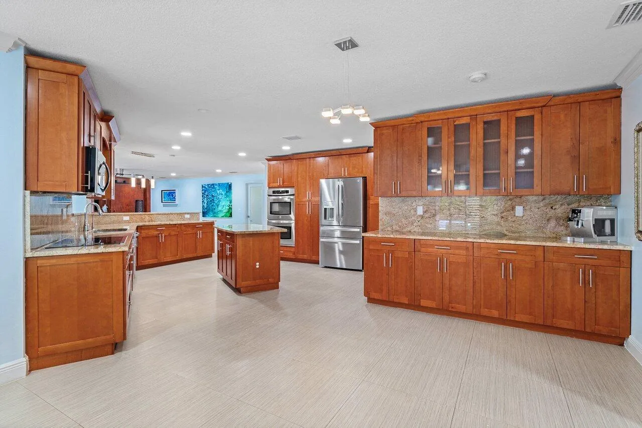 016-701BuoyRoad-NorthPalmBeach-FL-33408-