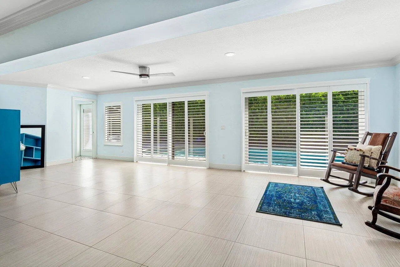 012-701BuoyRoad-NorthPalmBeach-FL-33408-