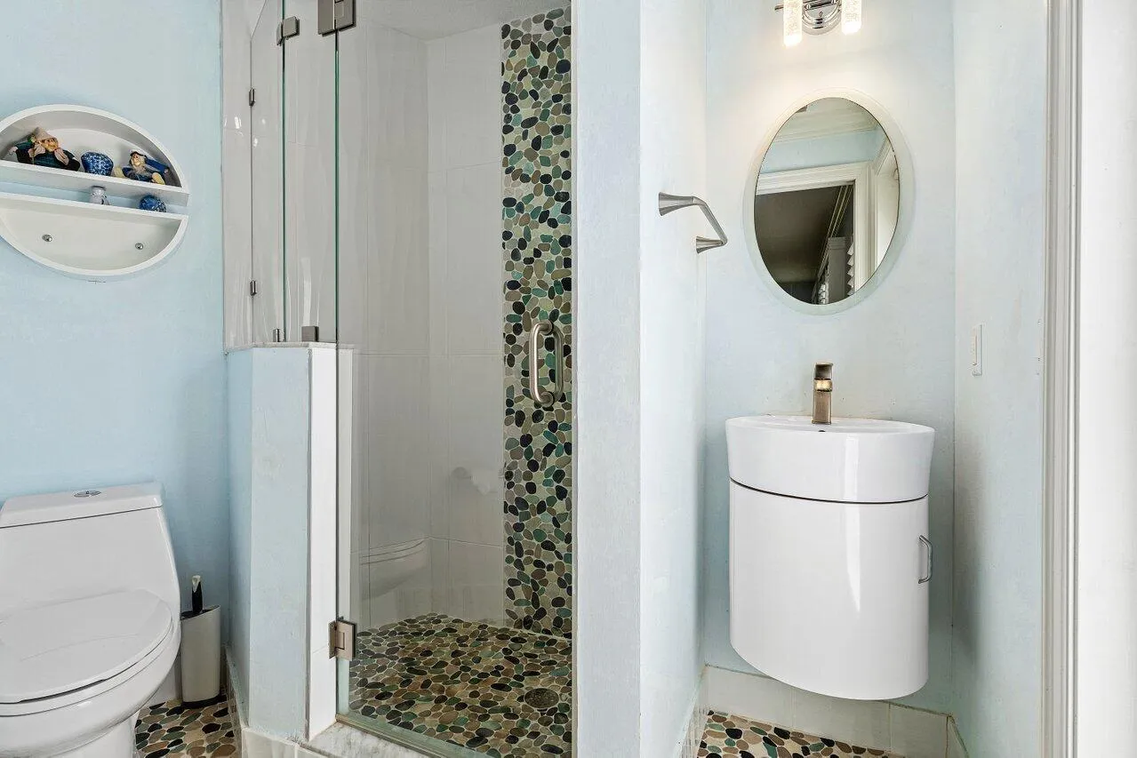 026-701BuoyRoad-NorthPalmBeach-FL-33408-
