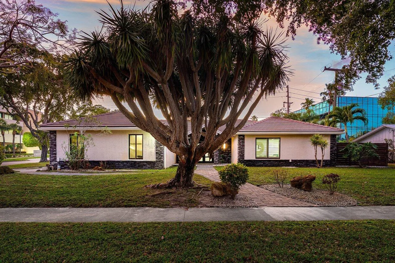 001-701BuoyRoad-NorthPalmBeach-FL-33408-