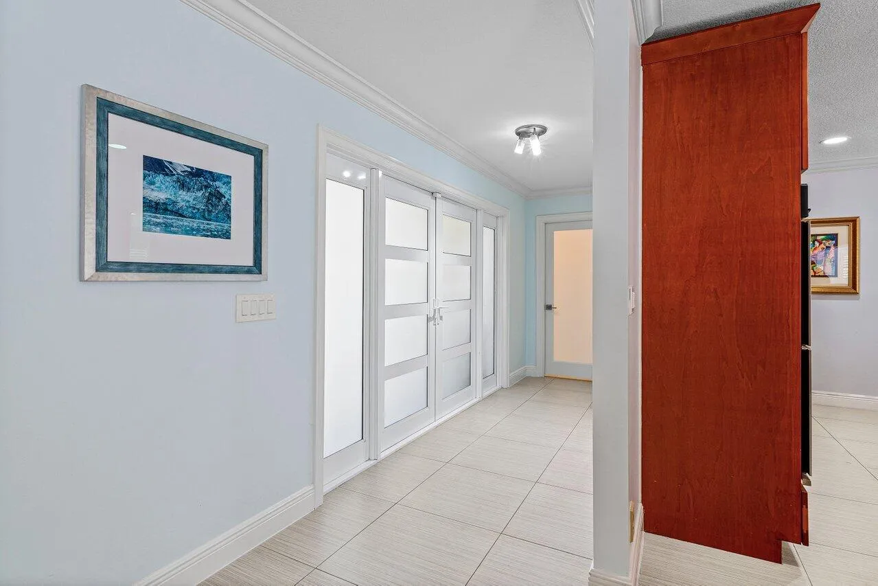 006-701BuoyRoad-NorthPalmBeach-FL-33408-