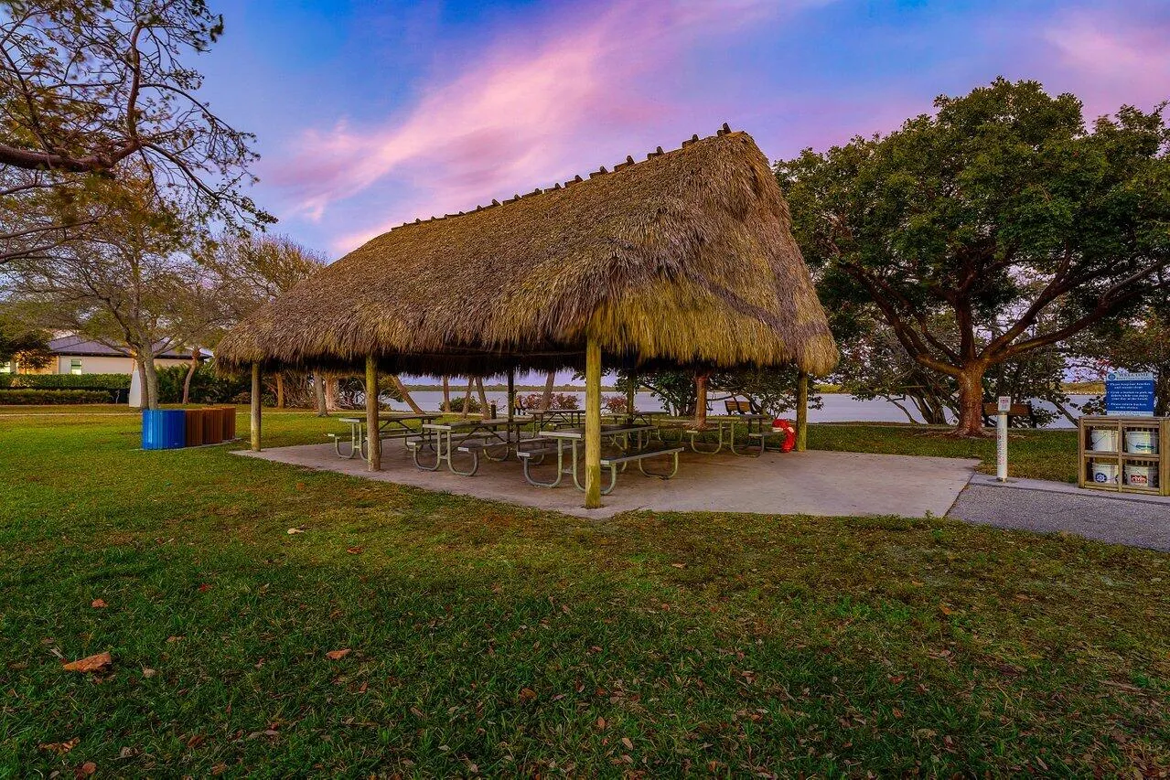 014-701BuoyRoad-NorthPalmBeach-FL-33408-