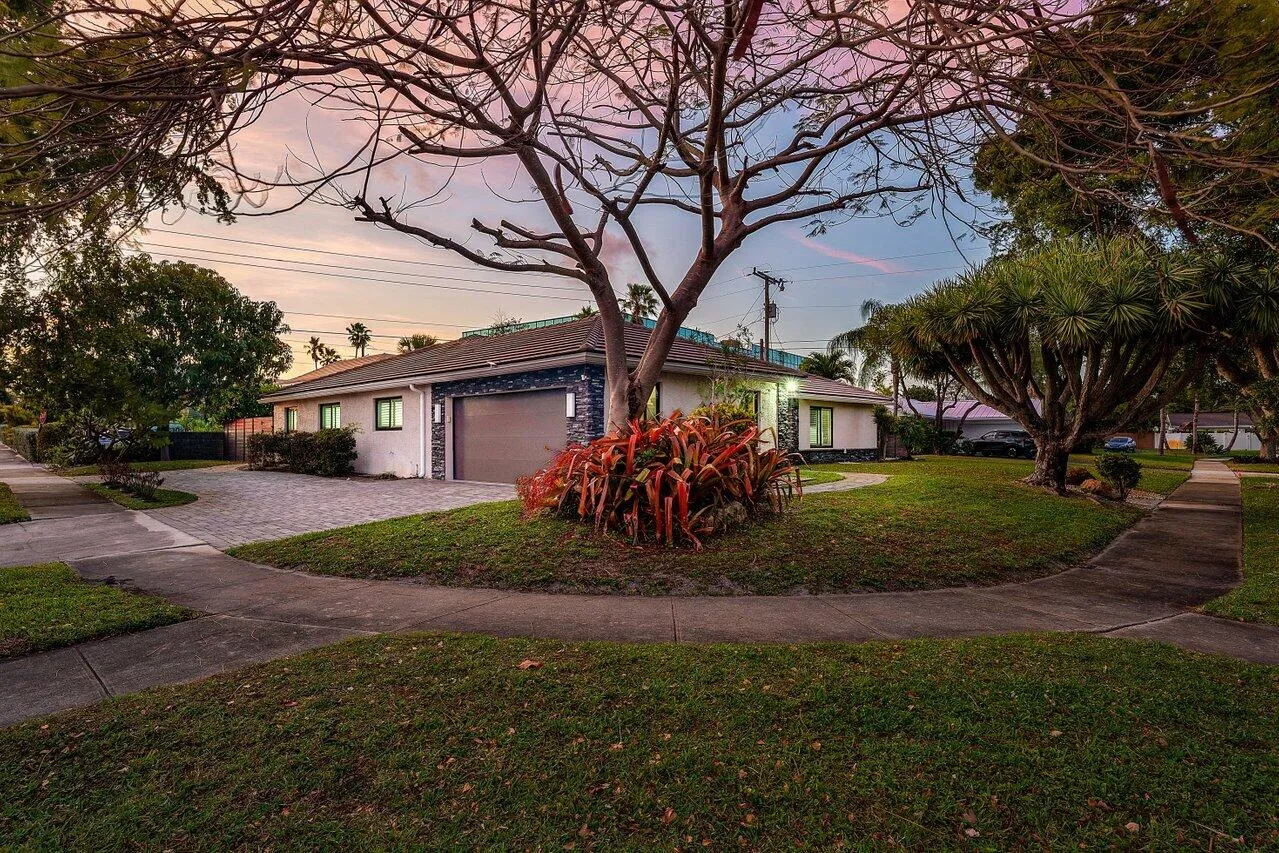 004-701BuoyRoad-NorthPalmBeach-FL-33408-