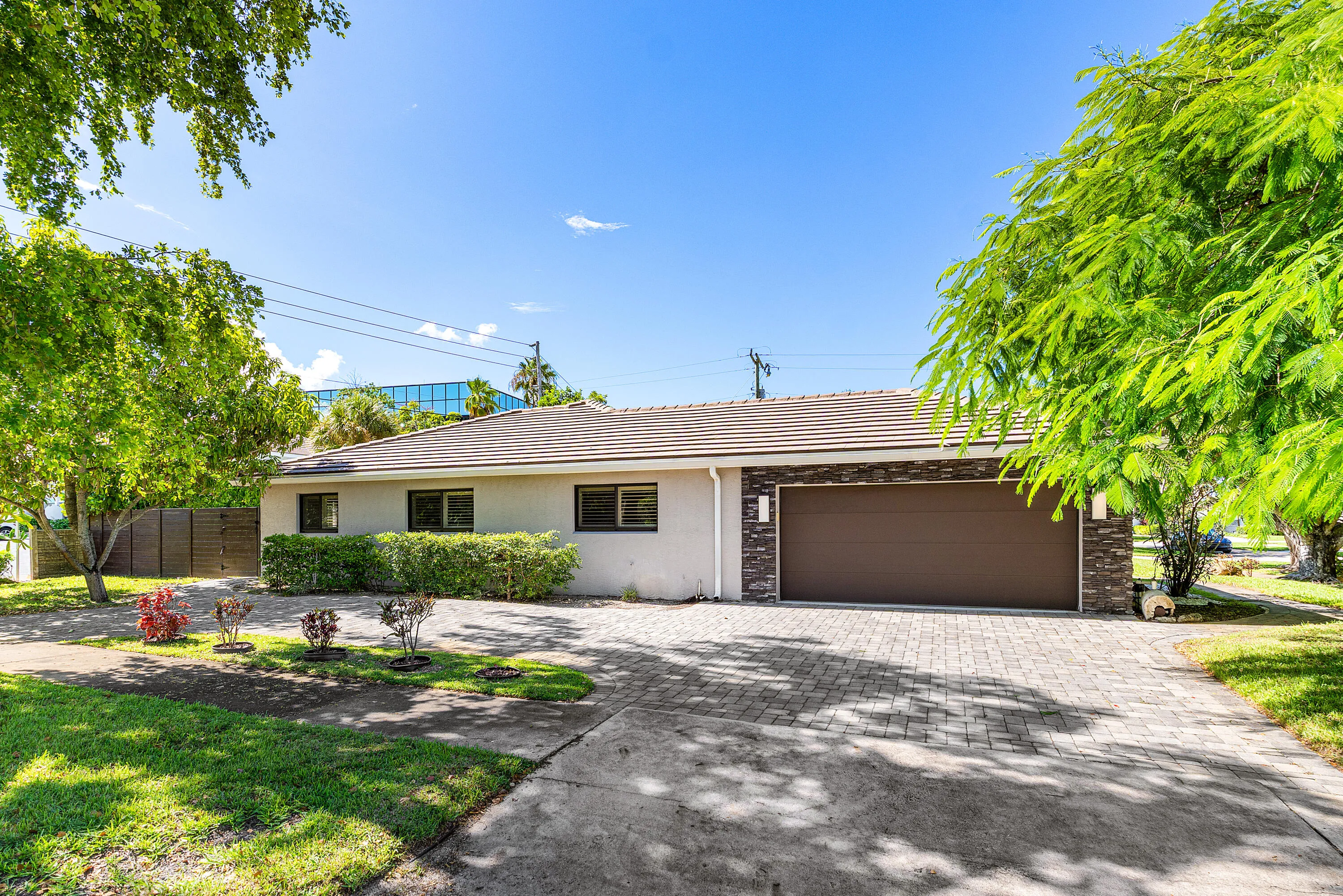 001-701BuoyRoad-NorthPalmBeach-FL-33408-