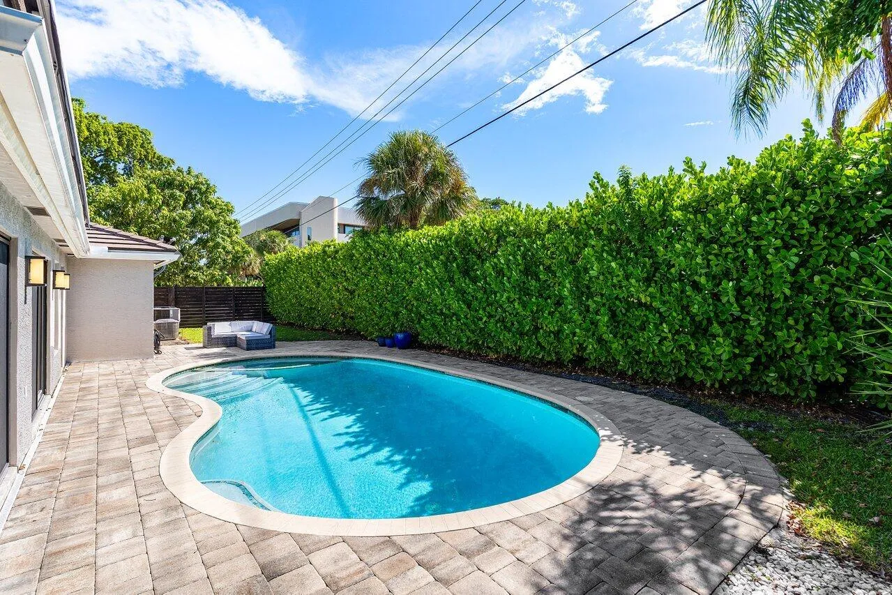 037-701BuoyRoad-NorthPalmBeach-FL-33408-