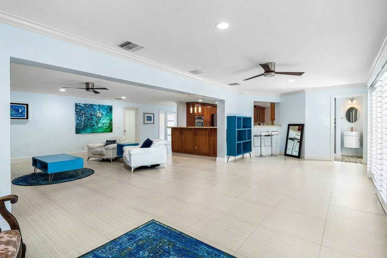 013-701BuoyRoad-NorthPalmBeach-FL-33408-