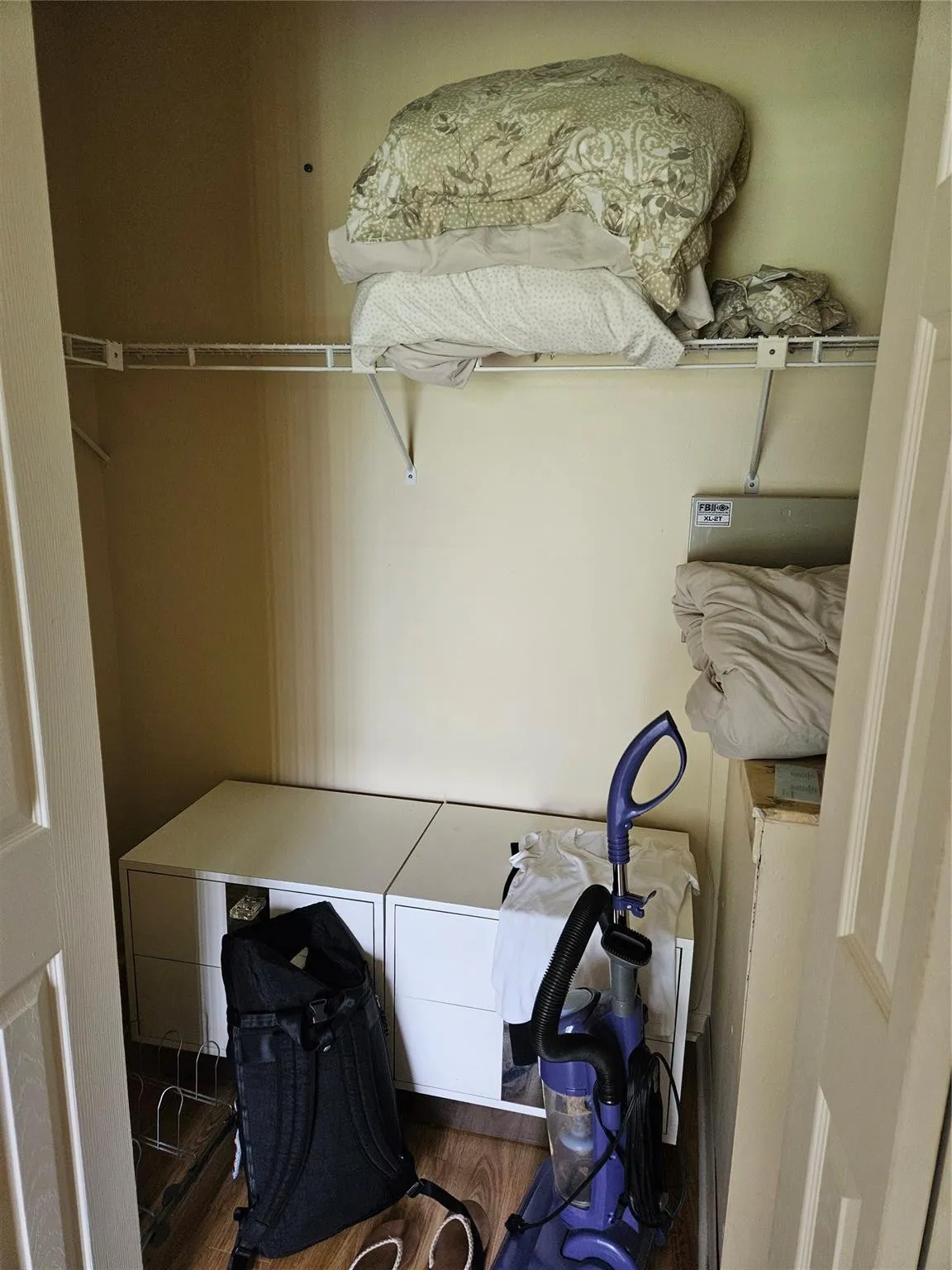 GUEST CLOSET GUEST CLOSET