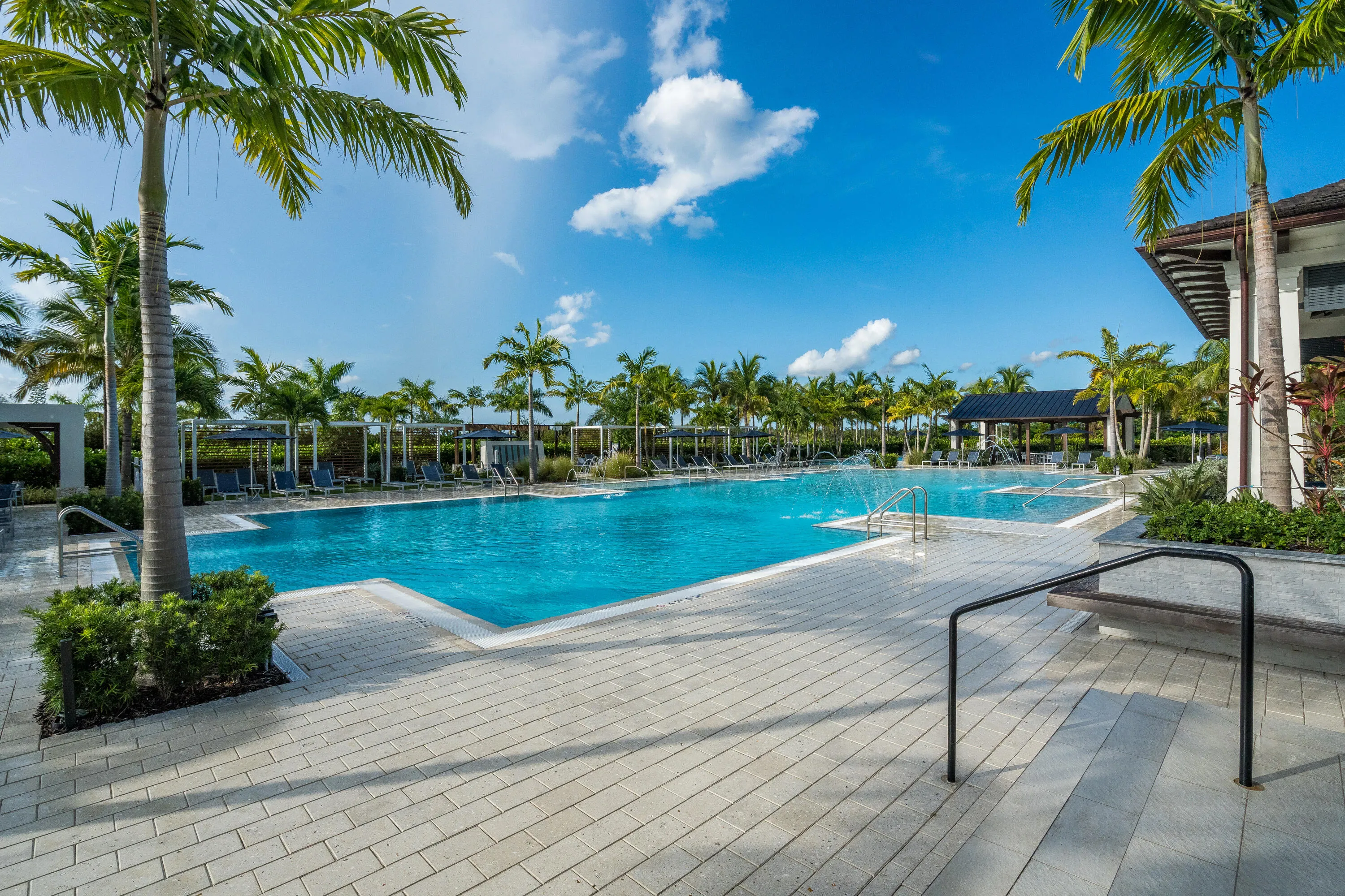 AvenierClubHouse-2