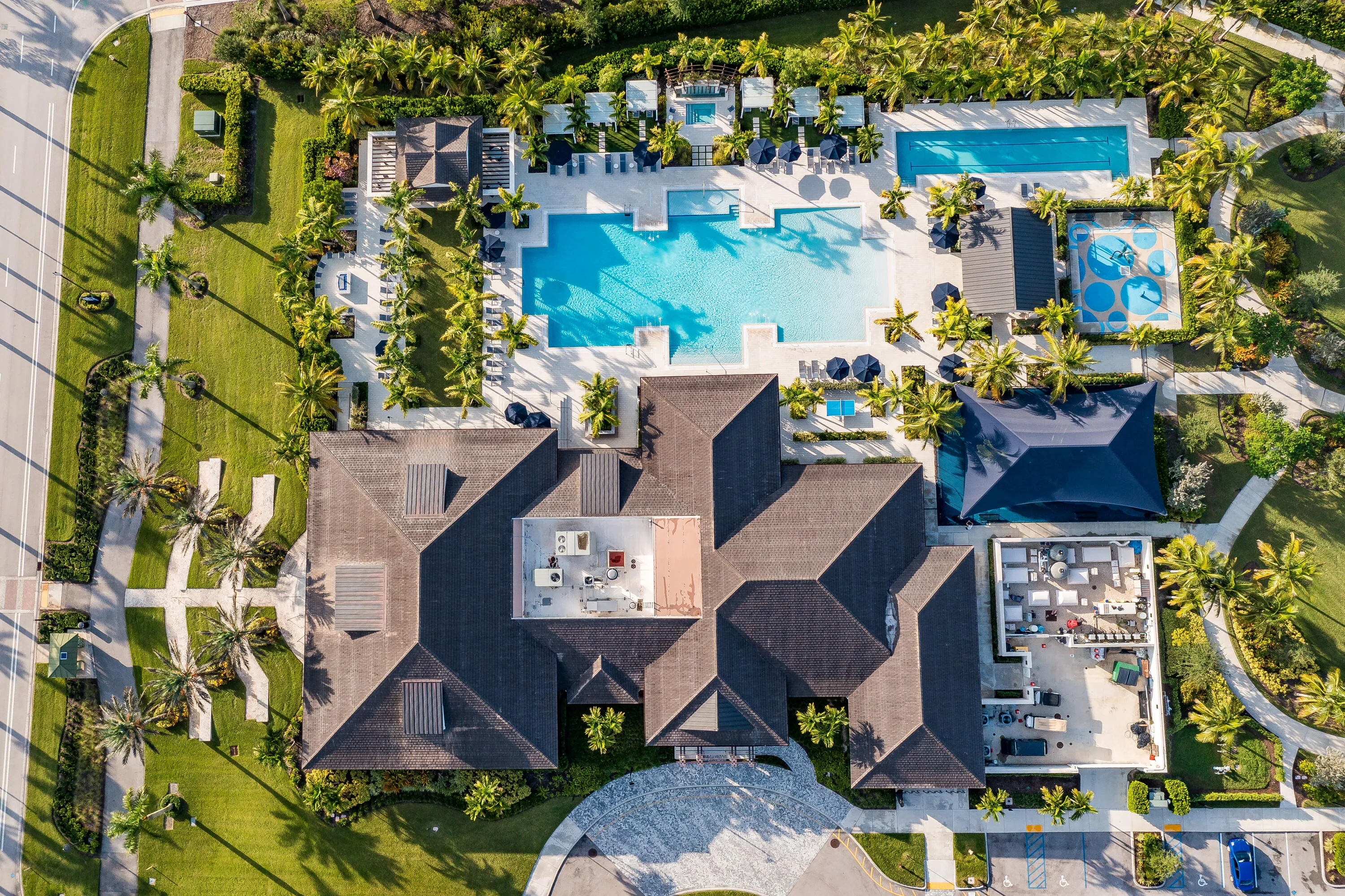 AvenierClubHouseareals-2