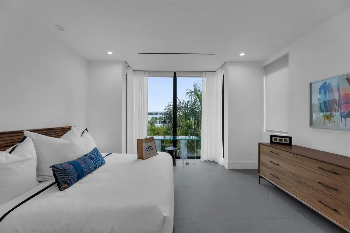2nd Floor Suite (North Facing)Bedroom #5