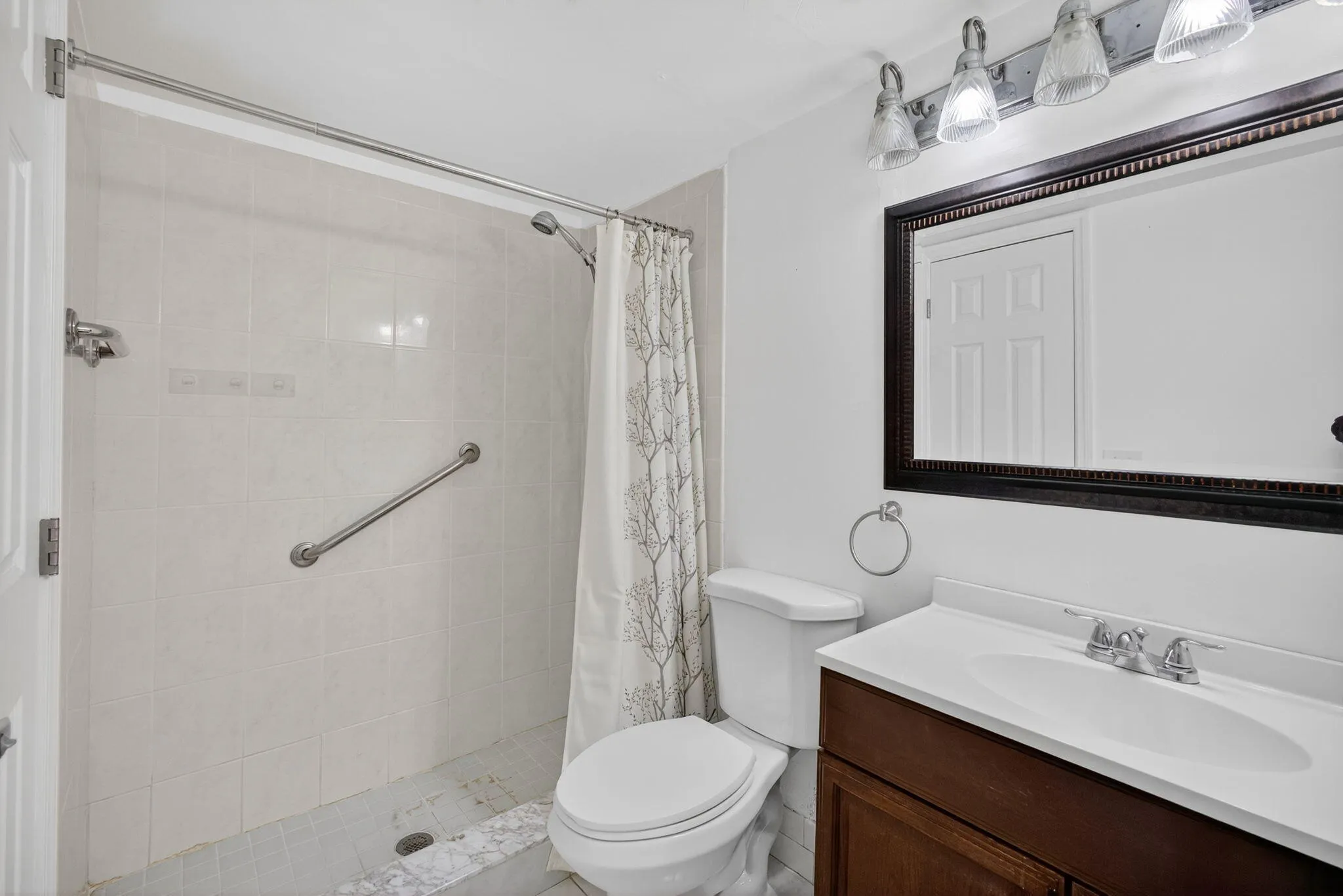 Master Walk In Shower