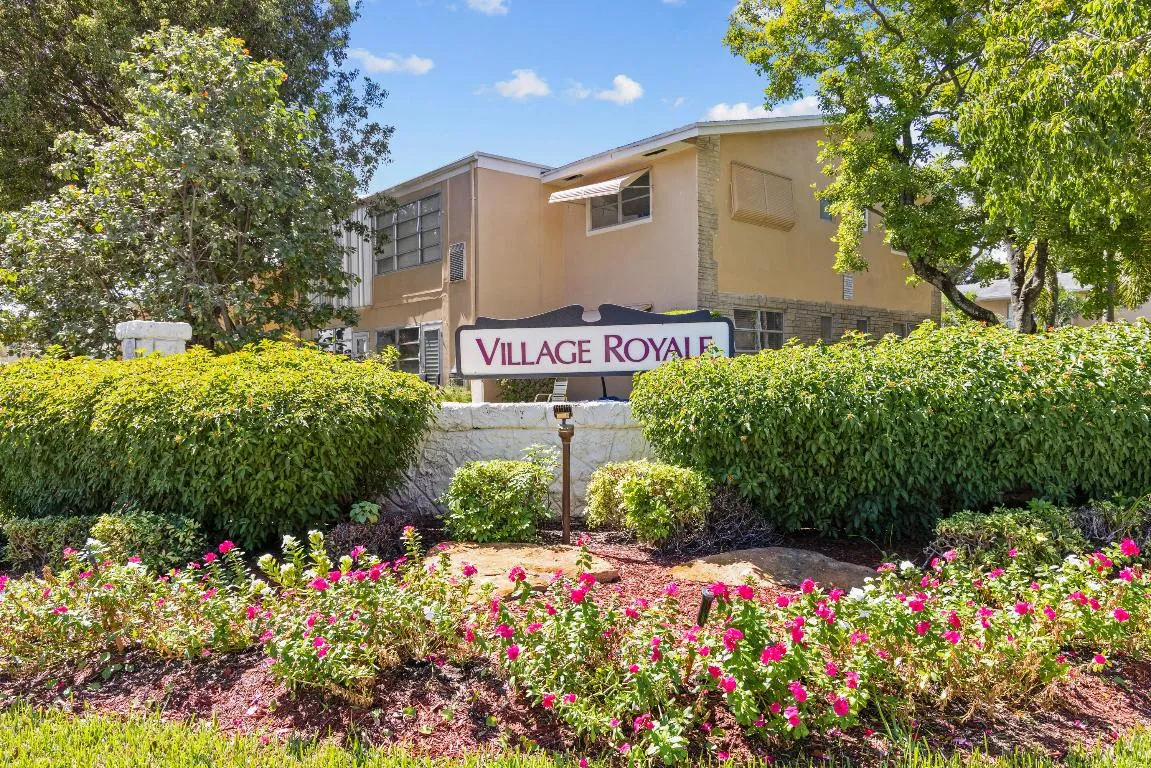 2111 NE 1st Ct Boynton Beach-239