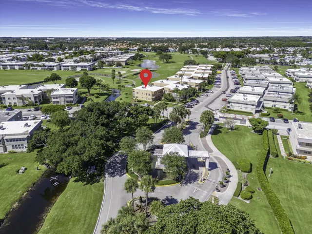 Main Entrance, LOCATION!! 480 Flanders J Golf & Canal View UNIT