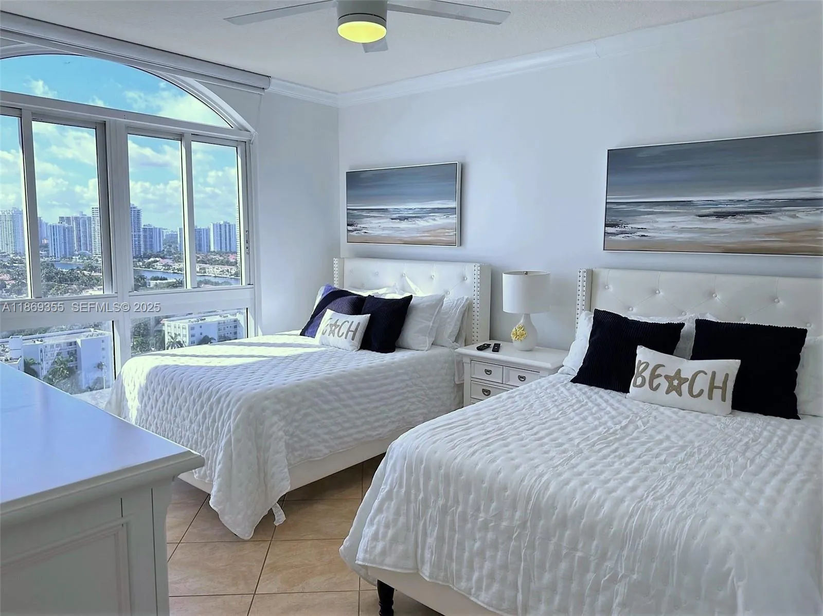 2 Double beds