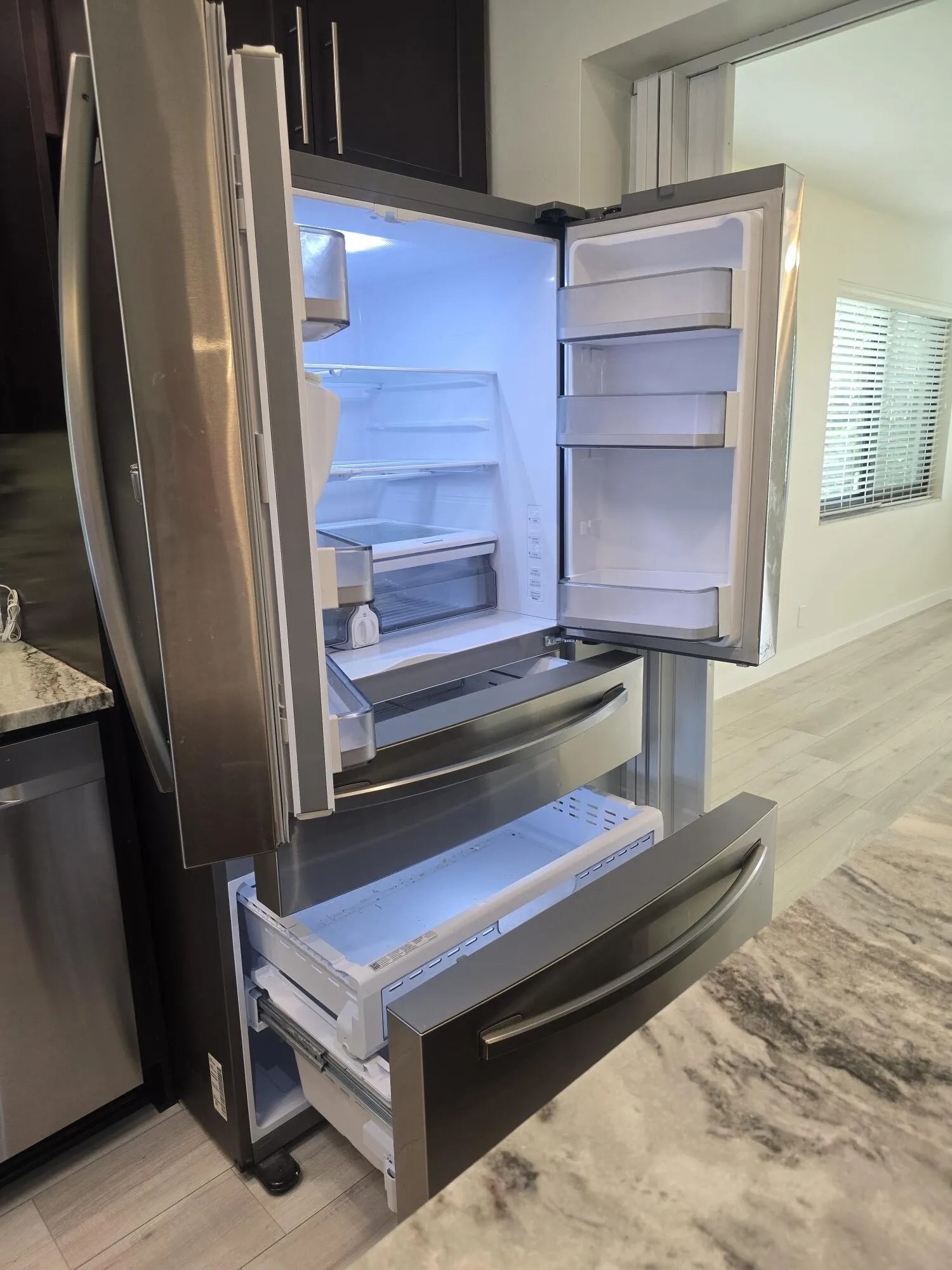 Refridgerator