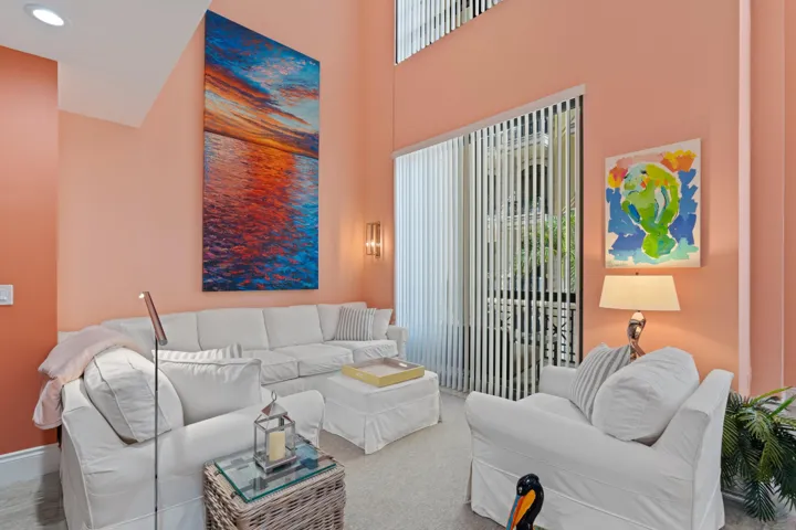 228 1st Floor Living Room
