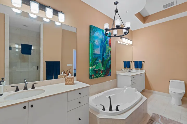 228 Master EnSuite Bathroom