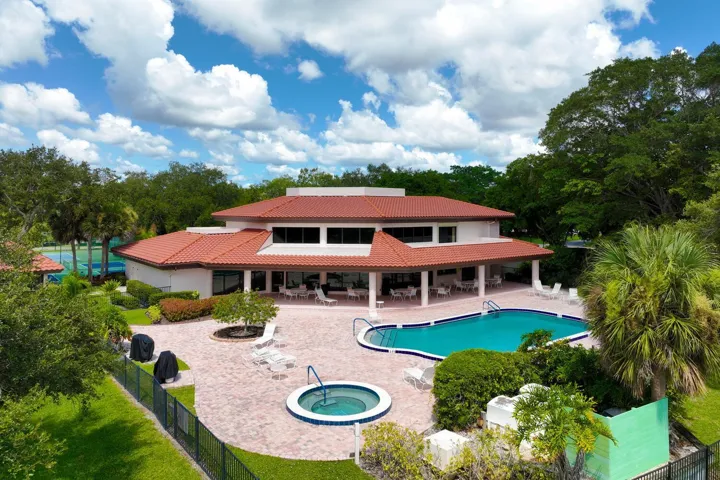 6030 SE Martinique