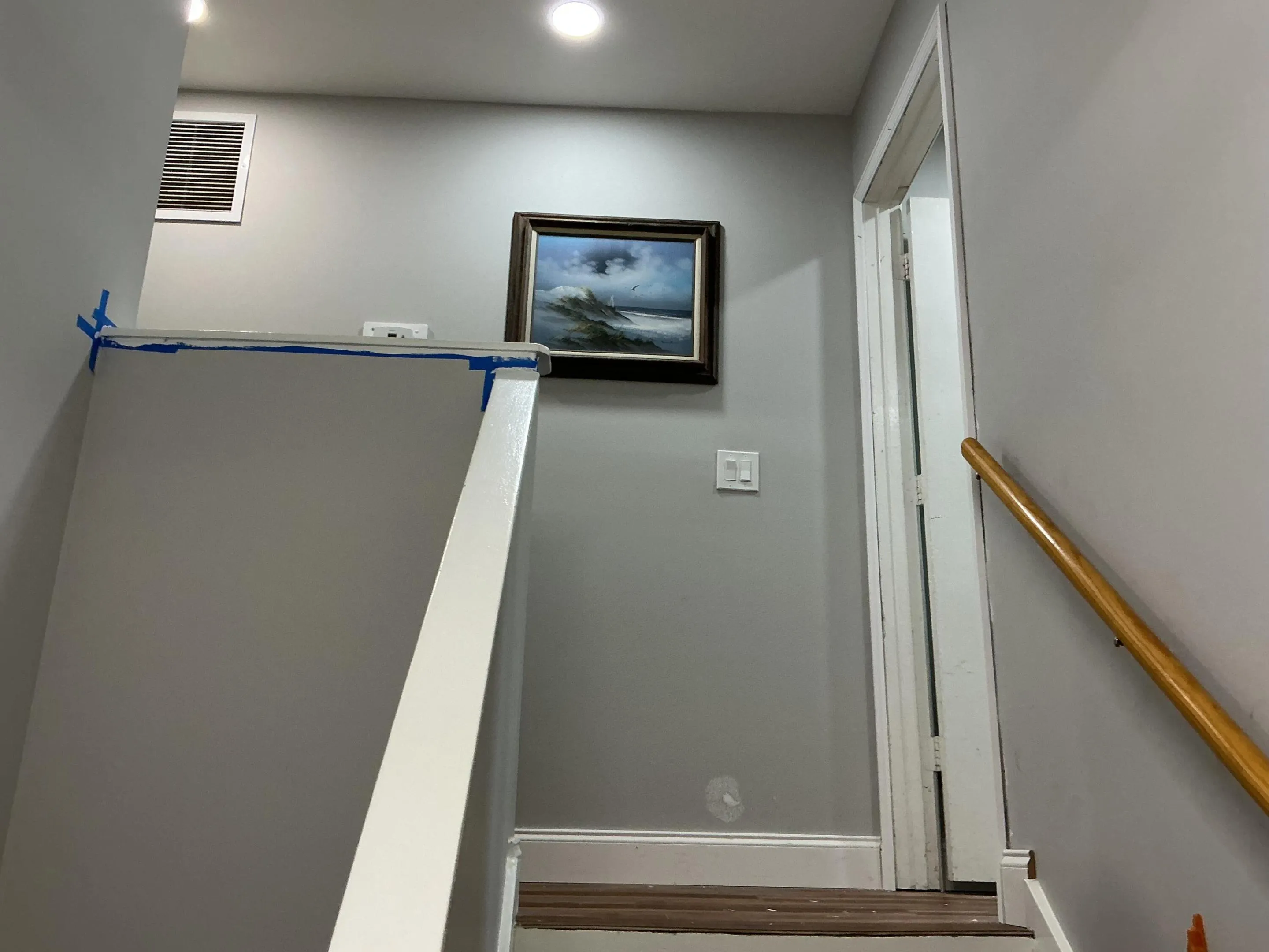 Upper landing