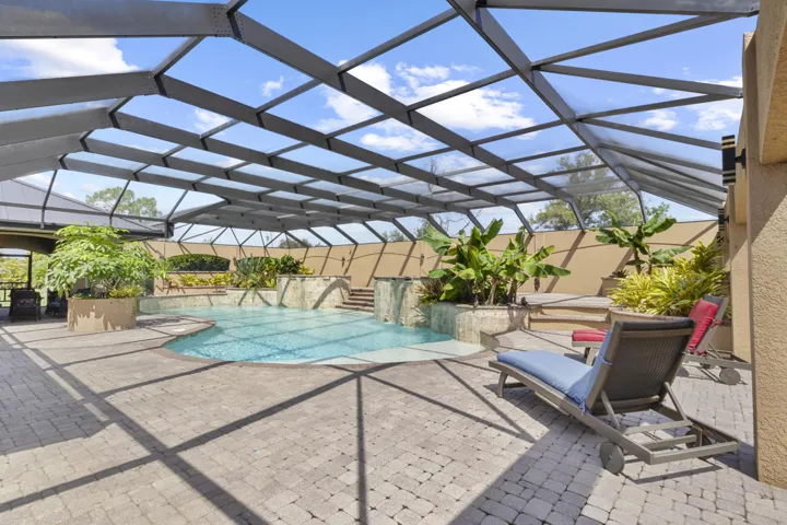 Eclosed patio