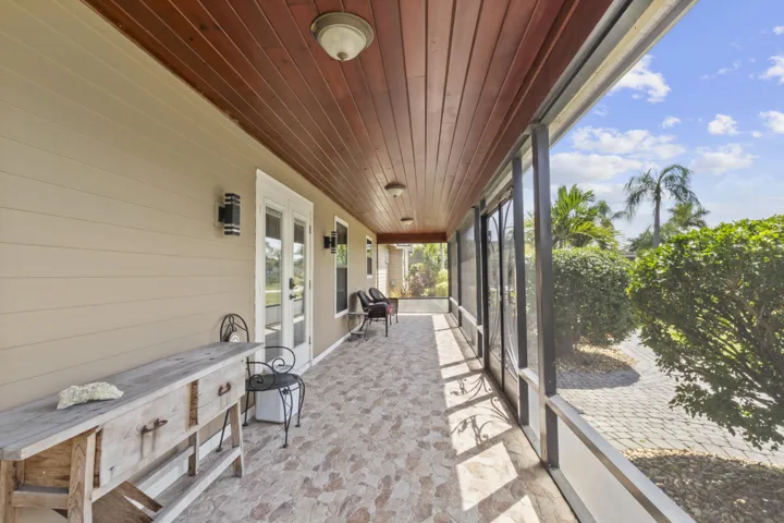 Enclosed porch