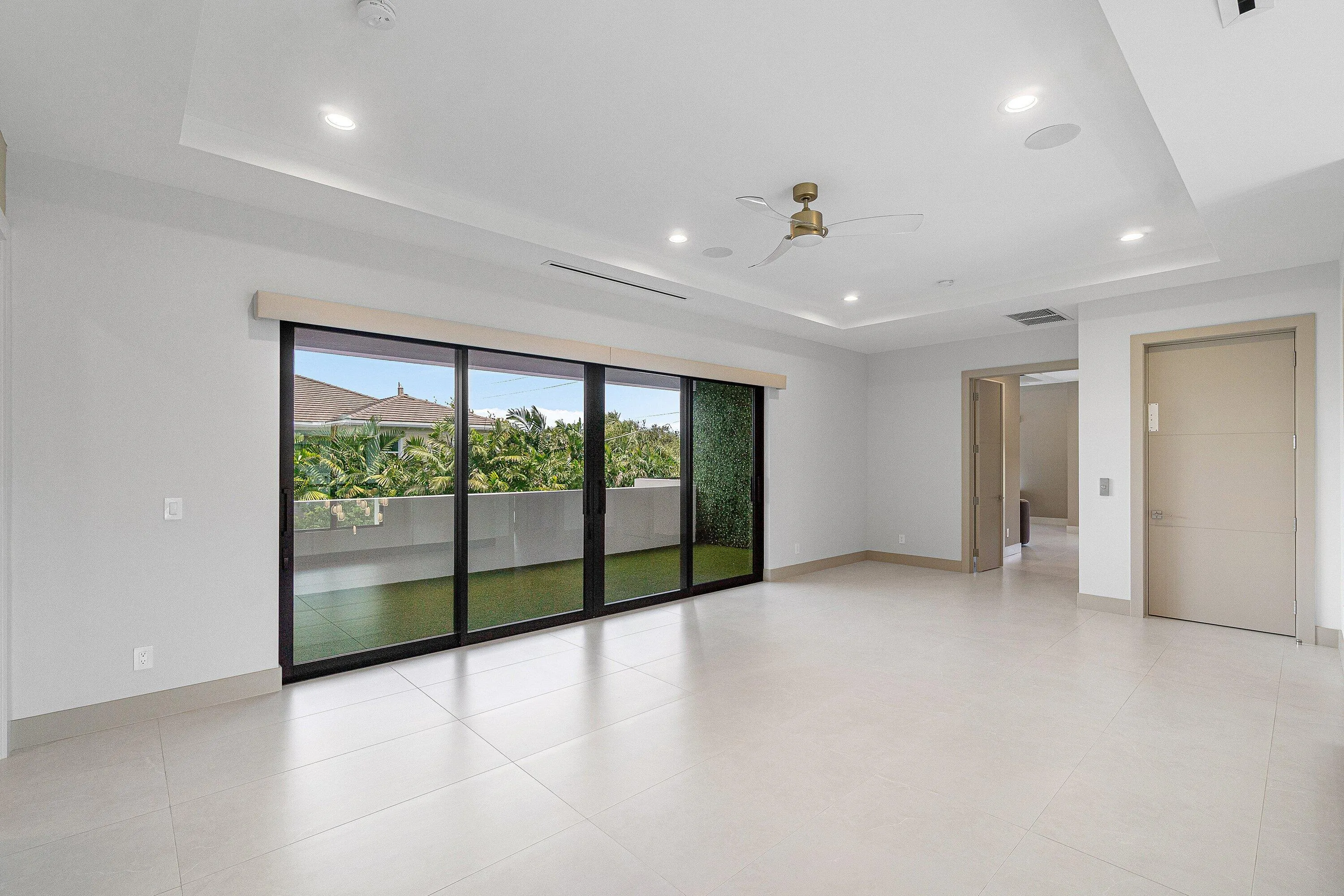 Property photo 77