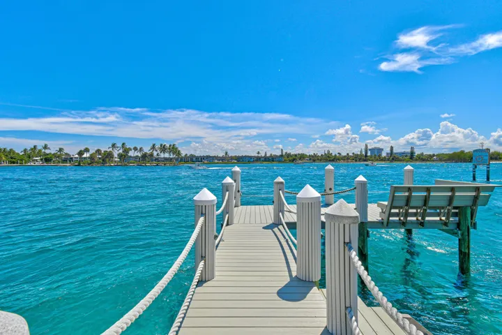 87LighthouseDr(19)