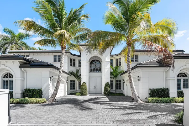 121_Royal_Palm_Way_04