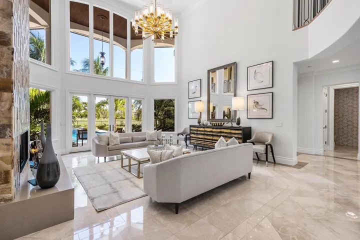 121_Royal_Palm_Way_08