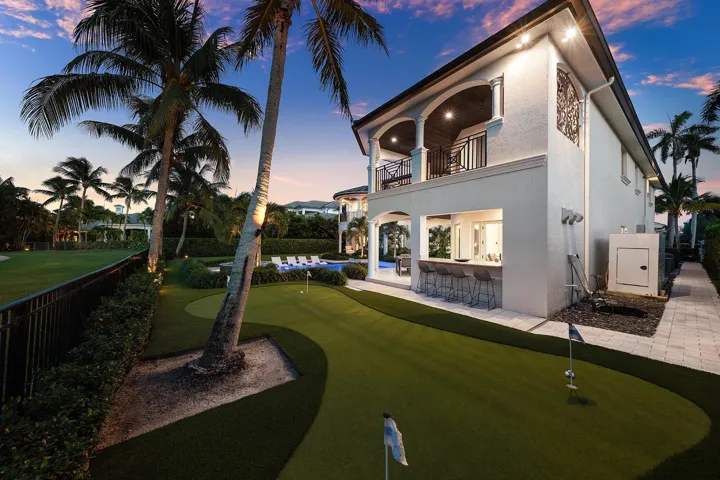 121_Royal_Palm_Way_Dusk_12