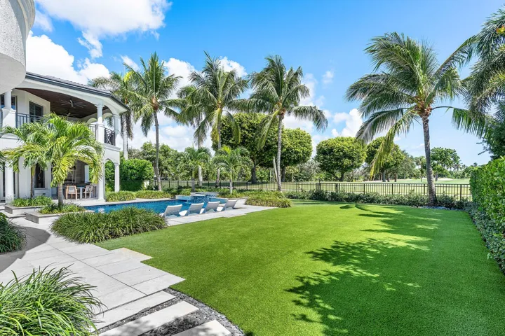 121_Royal_Palm_Way_35