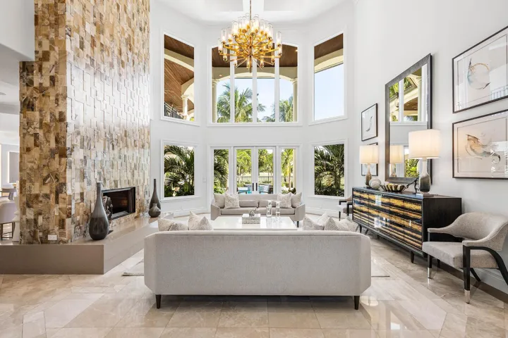 121_Royal_Palm_Way_07
