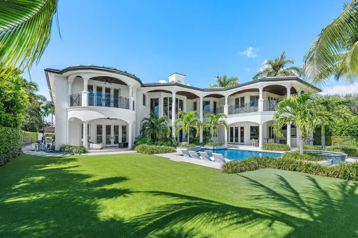 121_Royal_Palm_Way_24