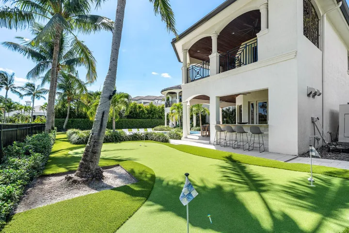 121_Royal_Palm_Way_25
