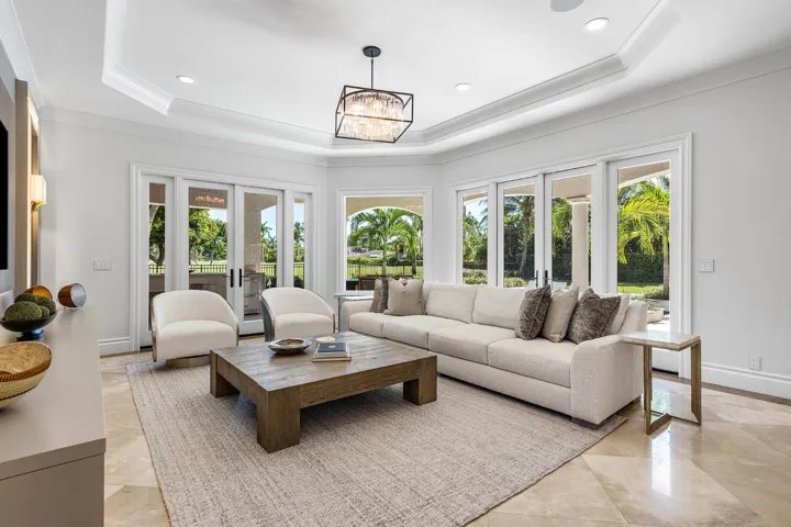 121_Royal_Palm_Way_23