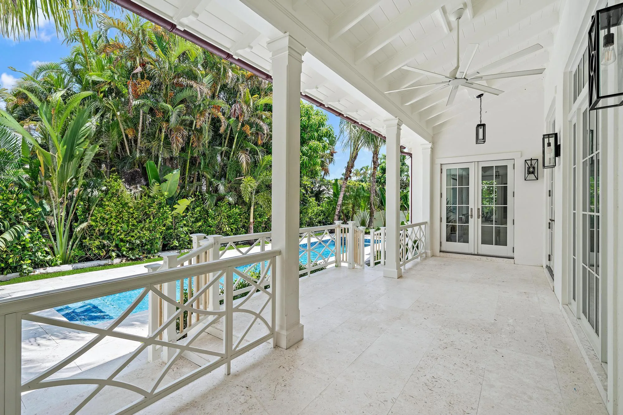 269 Jamaica Ln-39