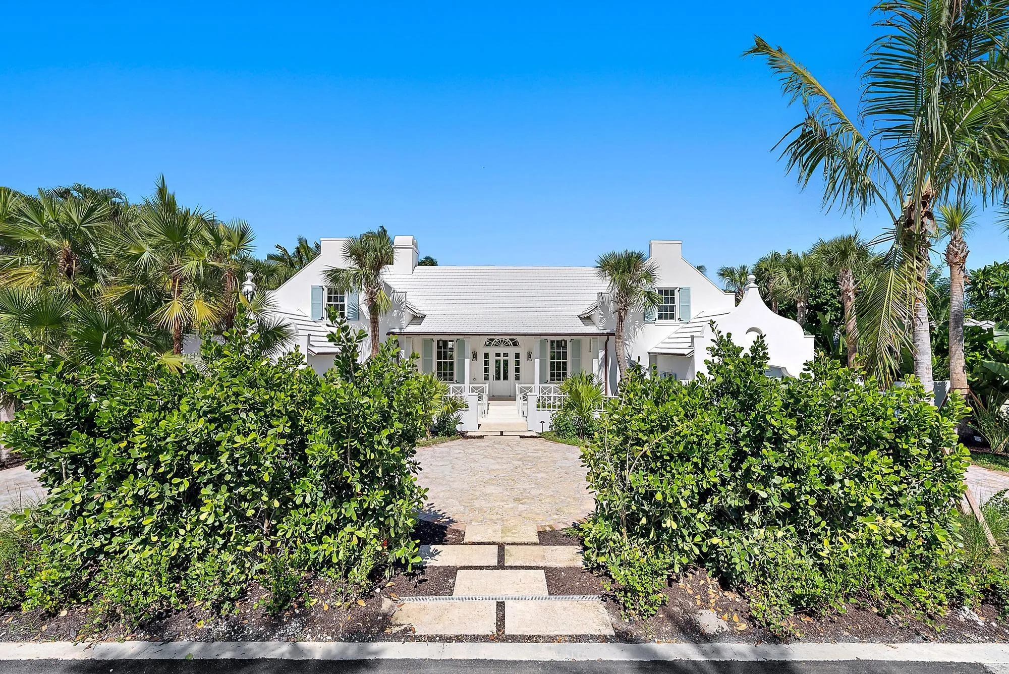 269 Jamaica Ln-6