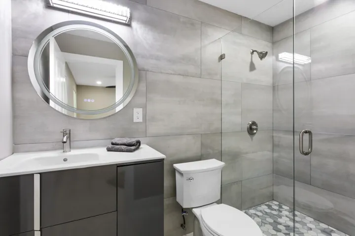 3rd Bath w Frameless Shower