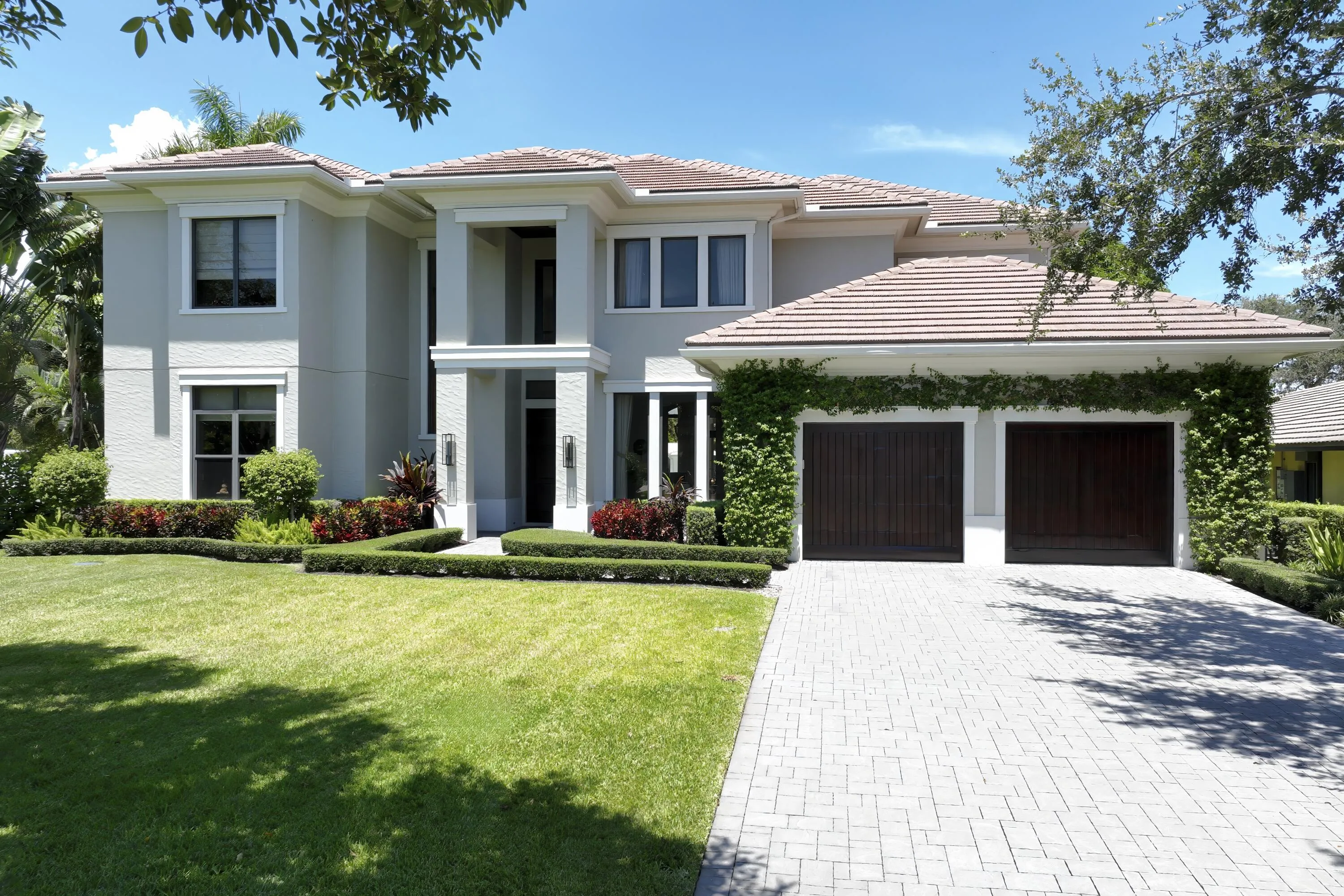 FRONT EXTERIOR