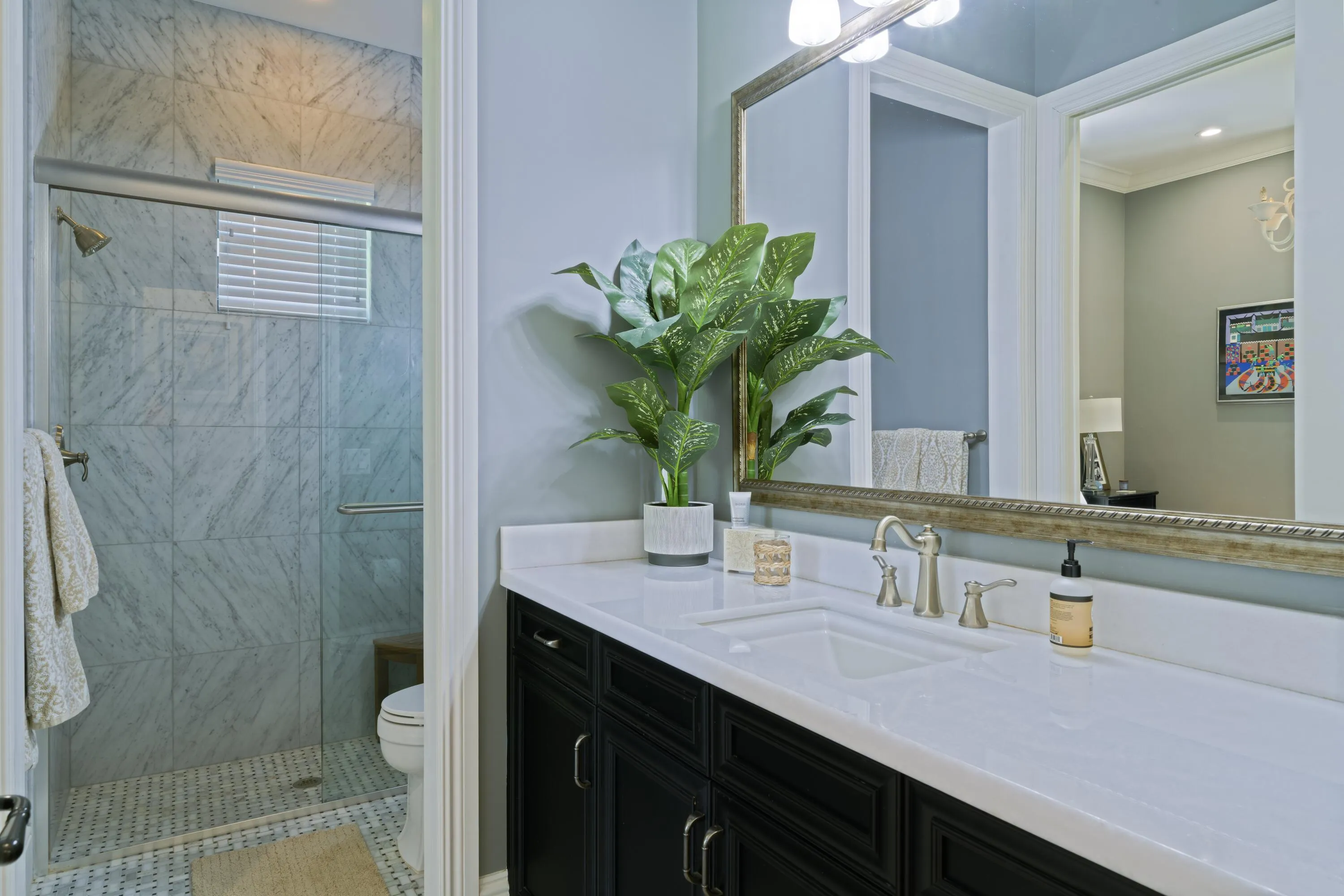 GUEST BATH - 1ST FL